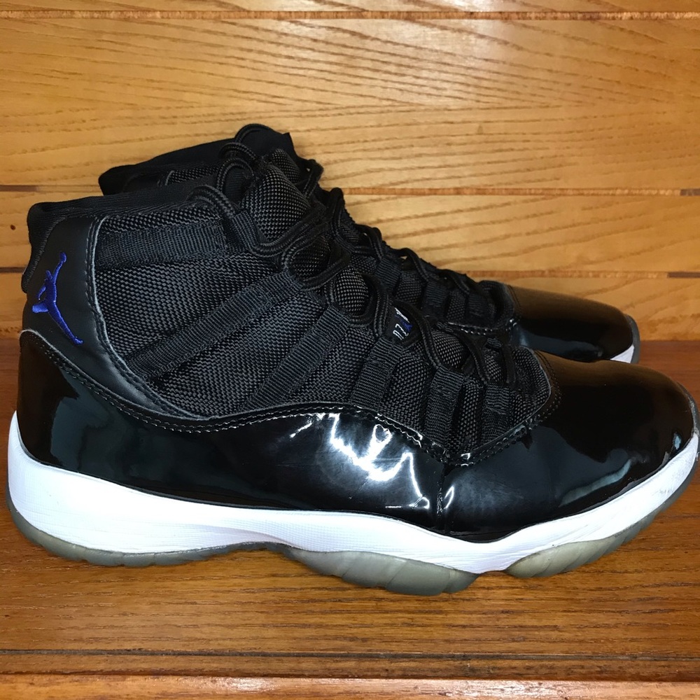 Air Jordan 11 Retro Space Jam 2016 Size 9.5